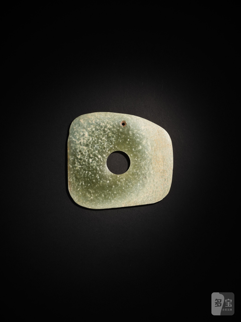 新石器時代　方圓玉璧 | A JADE SQUARE DISC - 图3